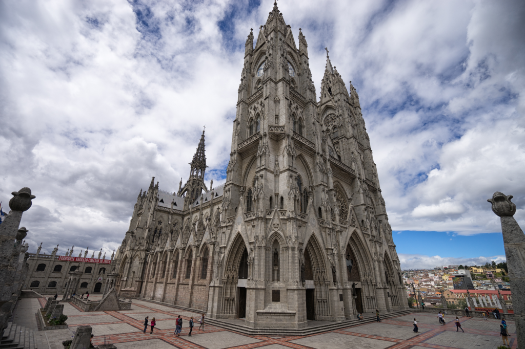 Basílica del Voto Nacional - Quito